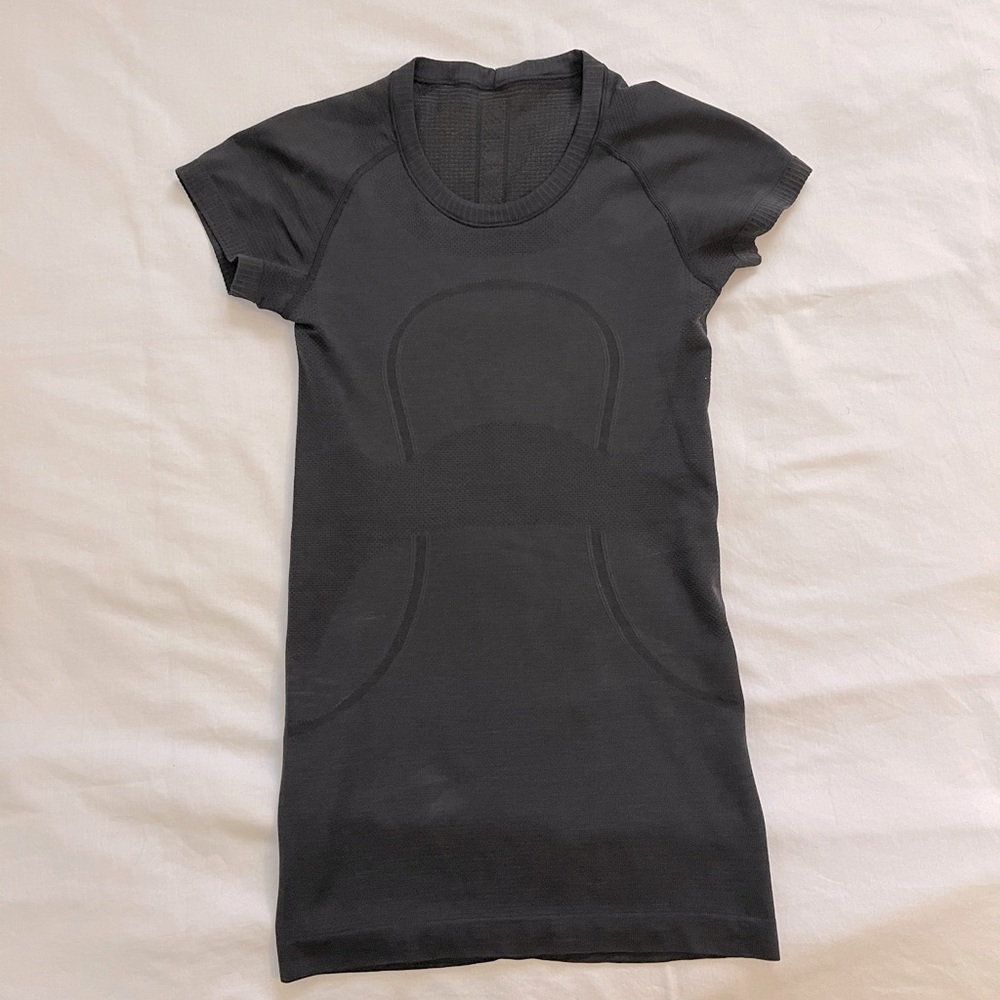 Lululemon Short Sleeve Swiftly Black